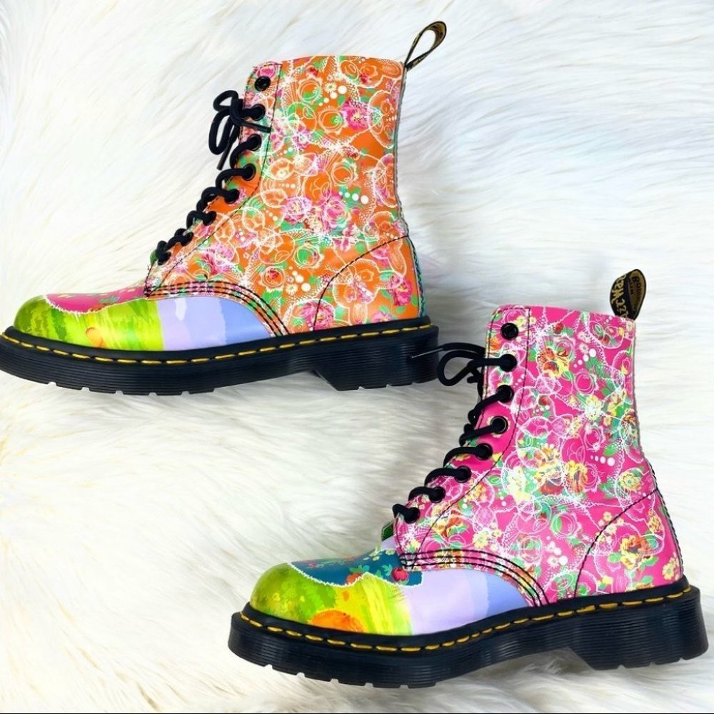 Dr Martens Boots Combat Lace Up Pascal Daze Multicolor Floral Boots Sz 6
